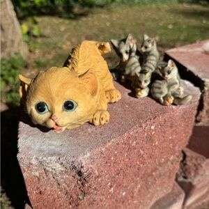 Cute Kitty Figurines - set of 2